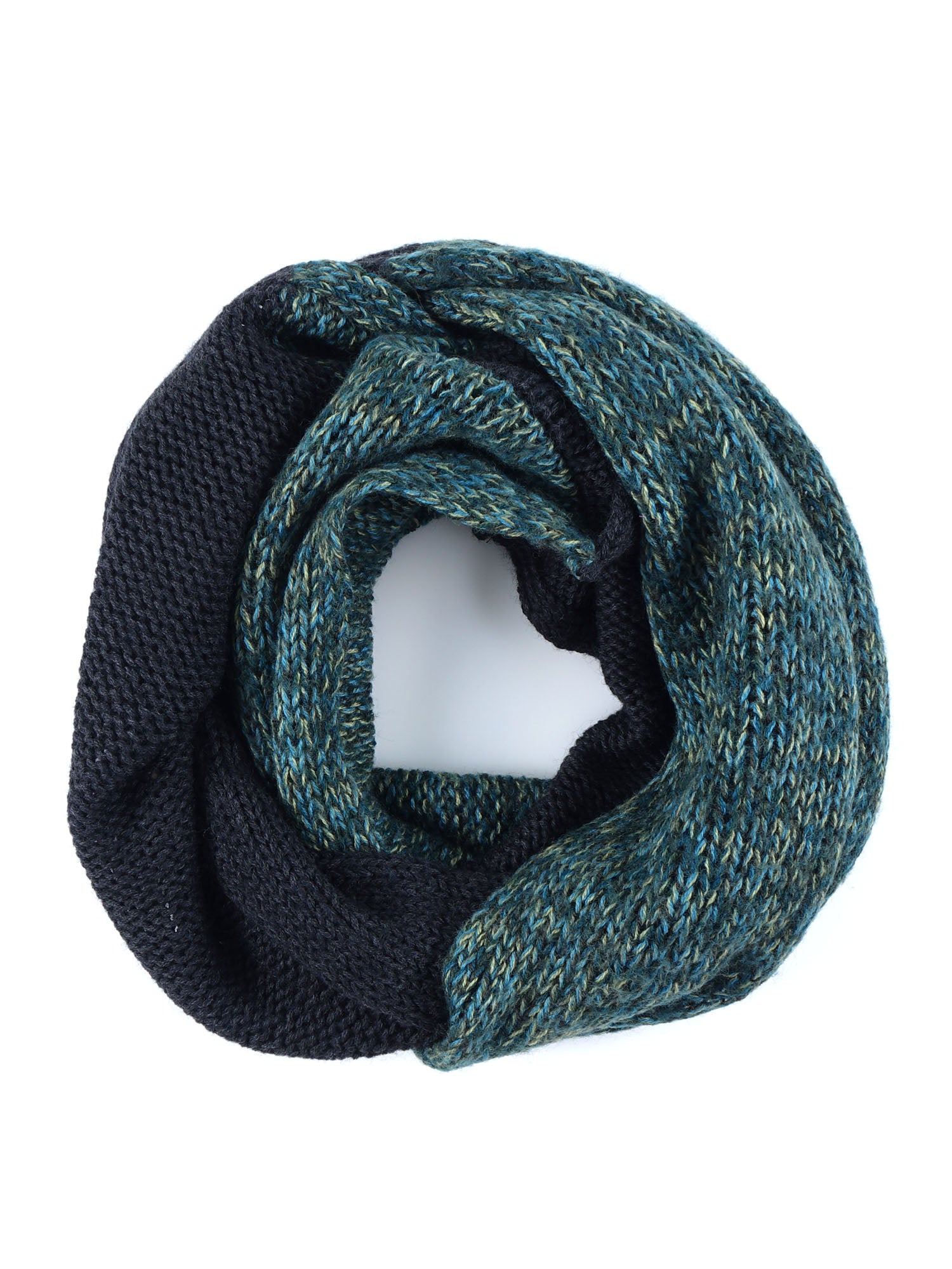 Green infinity scarf in wool/acrylic MAGLIO